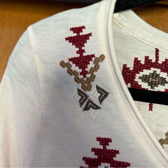 Johnny Was JW Los Angeles Cream Aztec Embroidered 3/4 Sleeve Tee Size Small - Picture 8 of 12